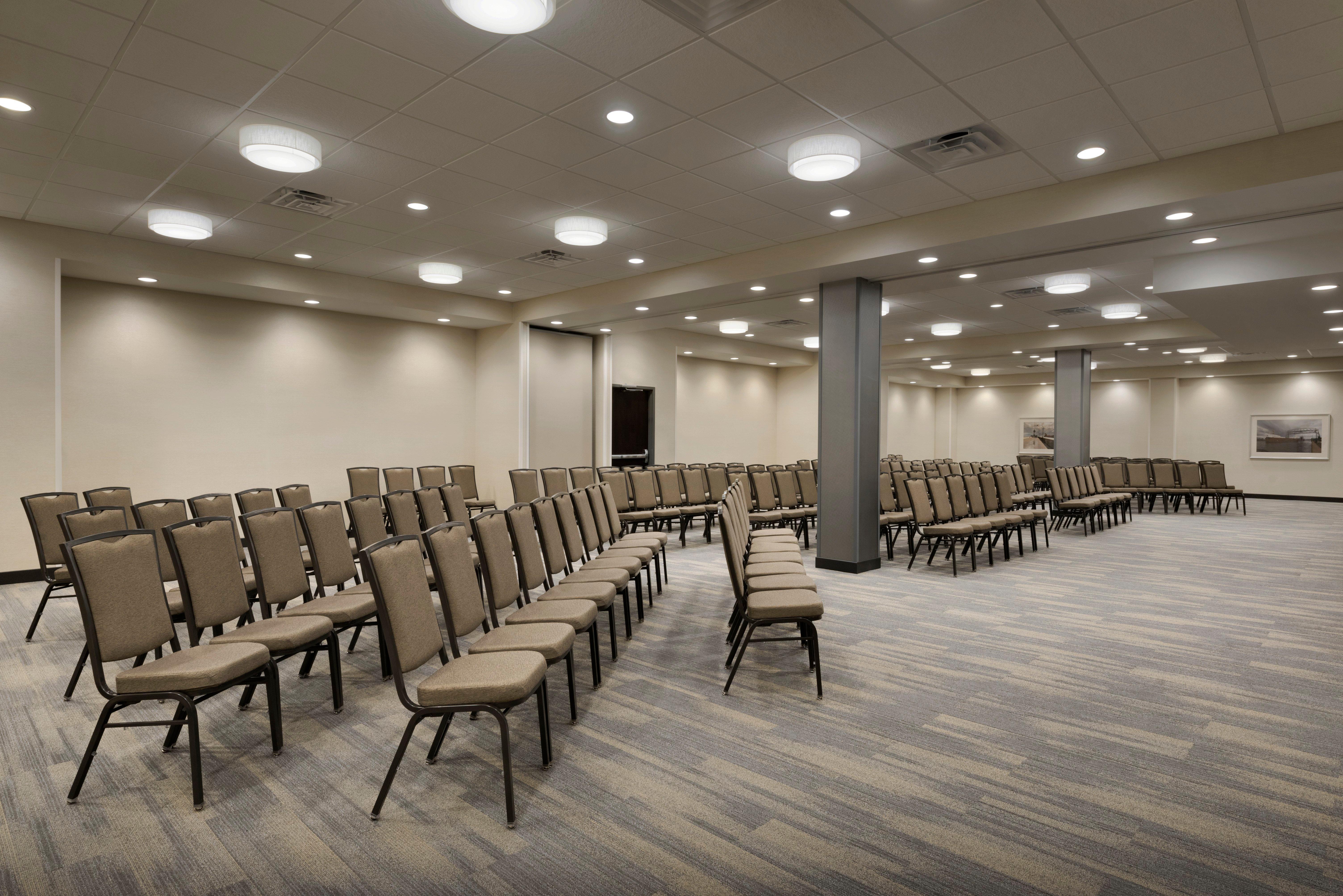 Holiday Inn & Suites Duluth-Downtown By Ihg Exterior foto
